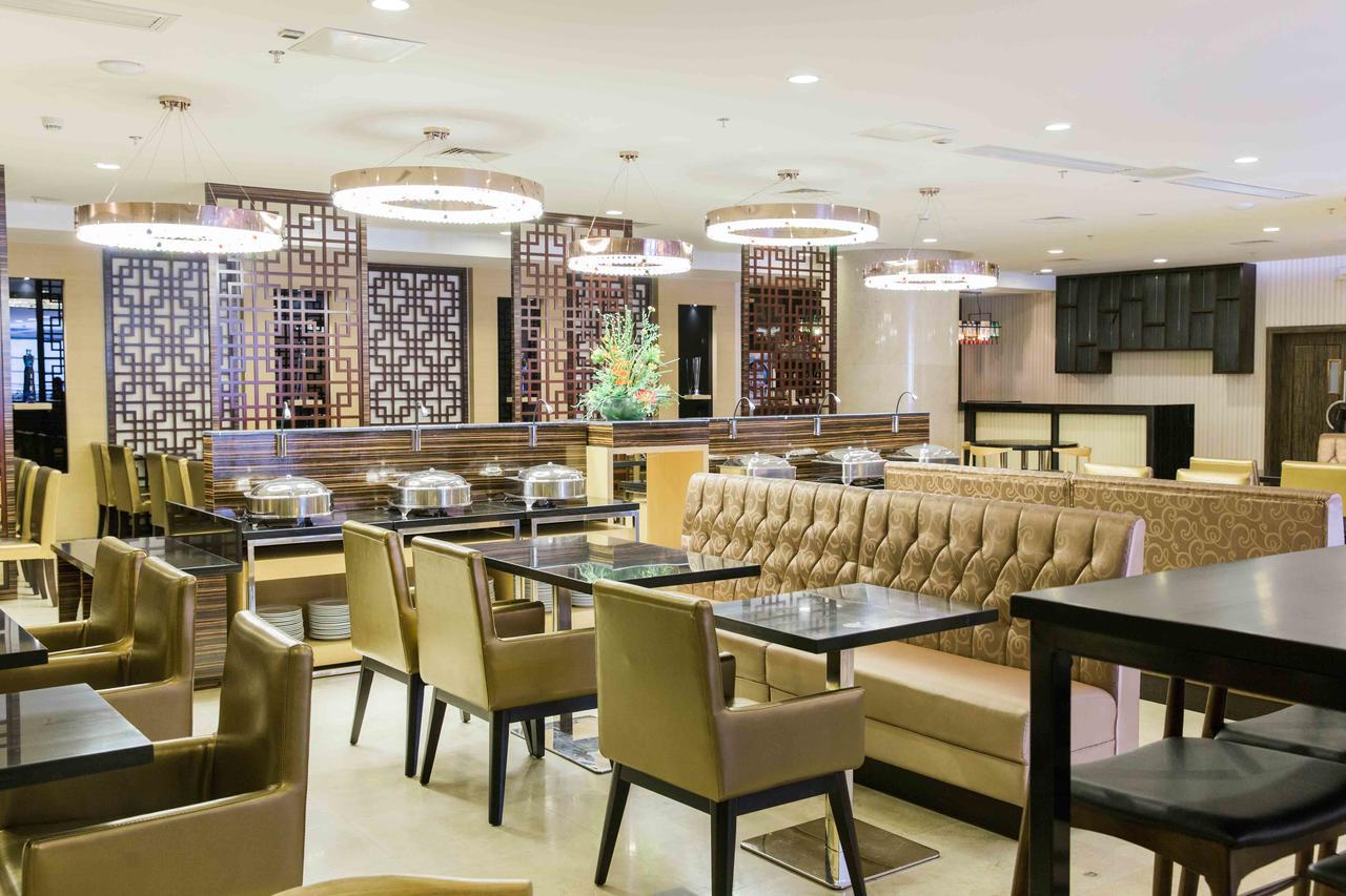 Swiss-Belhotel Blulane Manila Exteriör bild