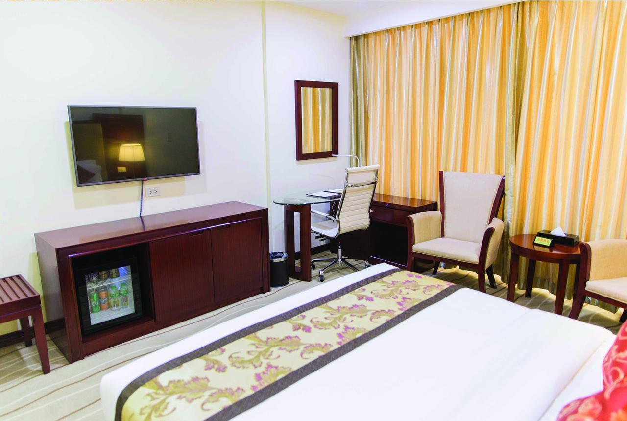 Swiss-Belhotel Blulane Manila Exteriör bild