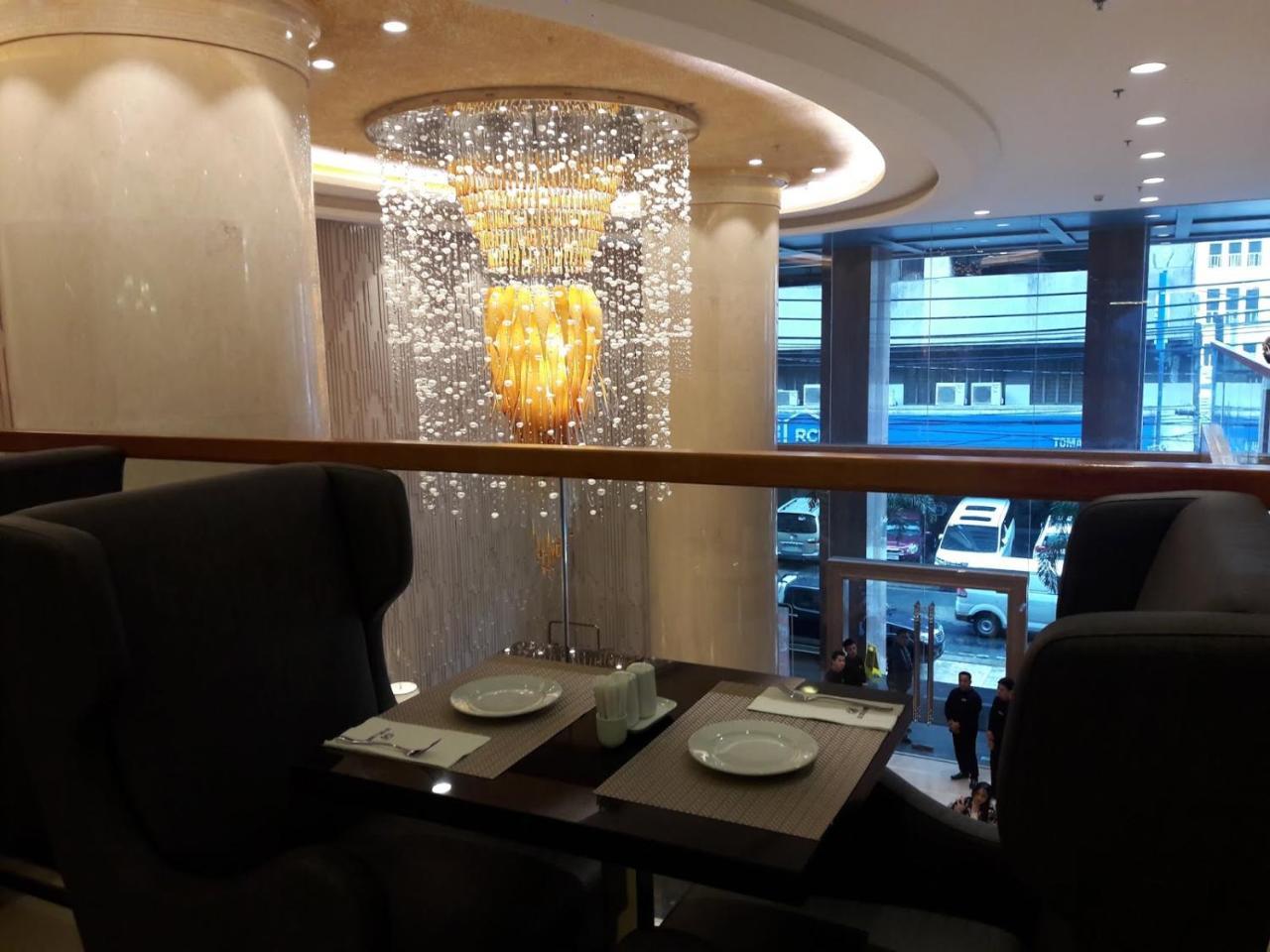 Swiss-Belhotel Blulane Manila Exteriör bild